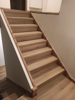  Vinylove schody s nosem Dub Natur